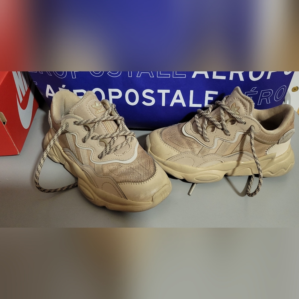 Adidas Beige Sneakers